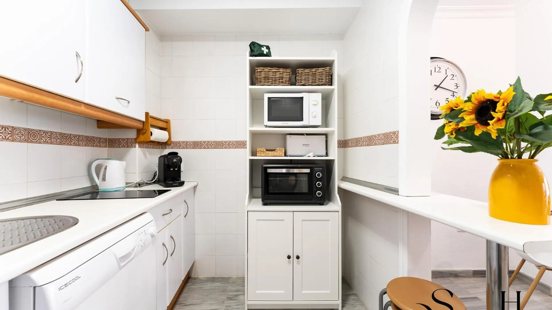 شقة 50 Meters From The Beach, 1 Bedroom With Parking توريمولينوس
